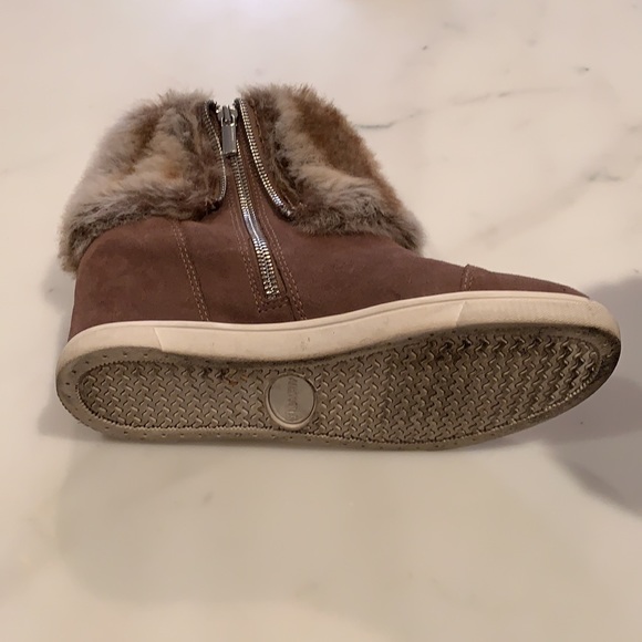 Aerosoles wedge fur boot - Picture 4 of 5